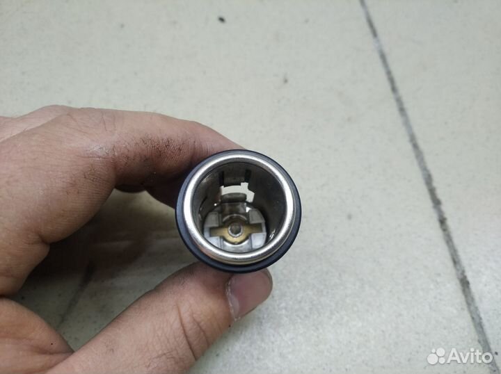 Гнездо прикуривателя Pajero/Montero Sport (KH) 200