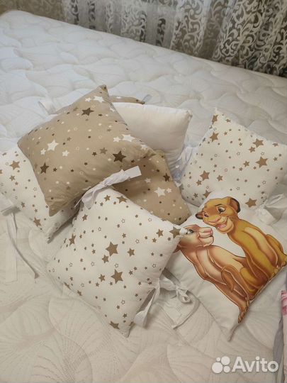 Бортики в детскую кроватку король лев