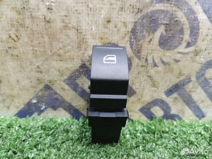 Кнопка стеклоподъемника задняя левая Volkswagen