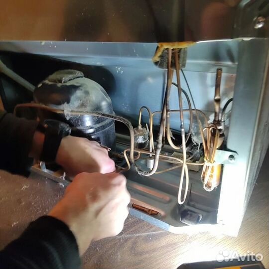 Ремонт холодильников на дому, заправка фреона