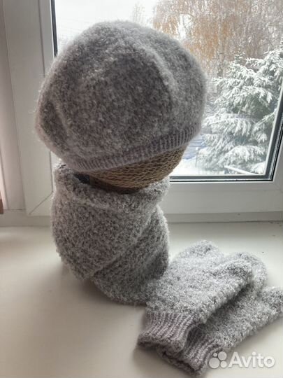 Зимний комплект берет, варежки, снуд