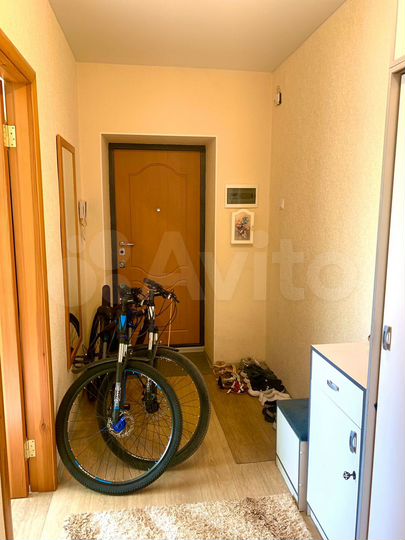 3-к. квартира, 87 м², 3/10 эт.