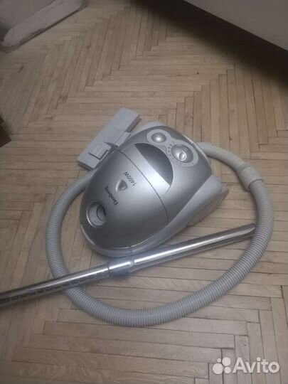 Пылесос Elenberg