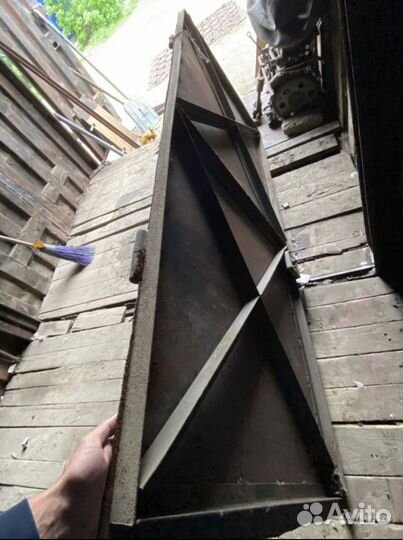 Дверь металлическая 206*95