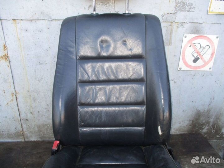 Сиденье переднее левое VW Touareg 1 (7L)