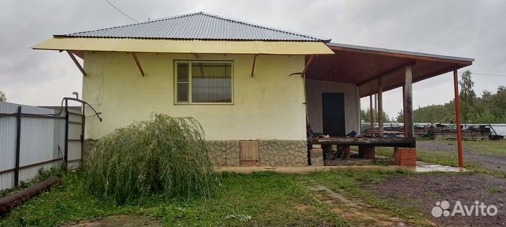 Рабочий на конюшню