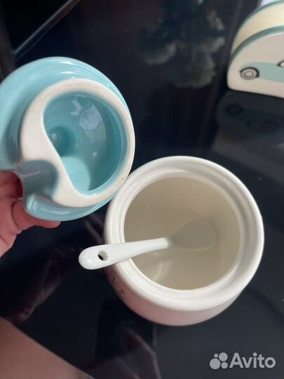 Сахарница и подставка для салфеток