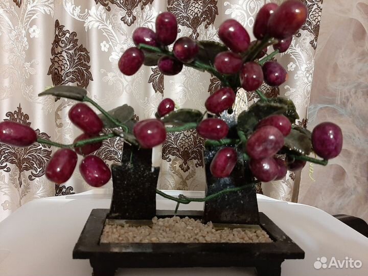 Фарфор и сувениры