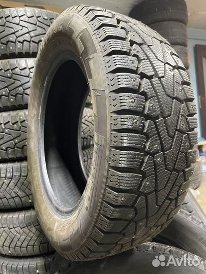 Pirelli Ice Zero 205/60 R16