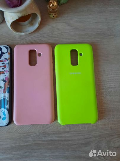 Чехлы на Samsung A6+
