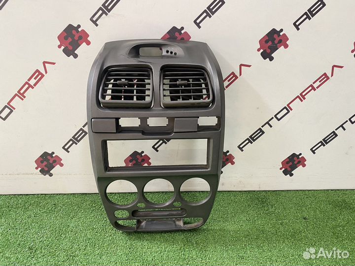 Центральная рамка консоли Hyundai Accent