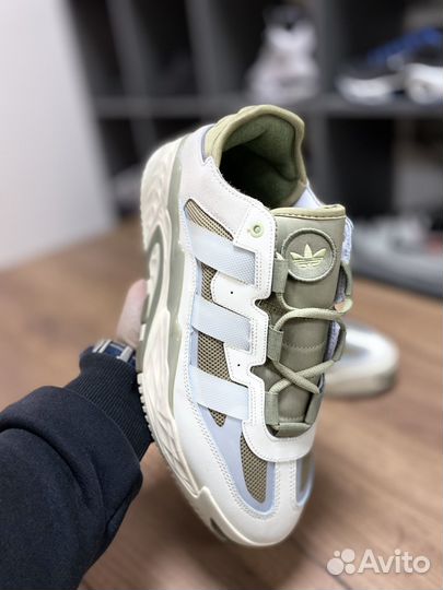 Кроссовки Adidas Niteball