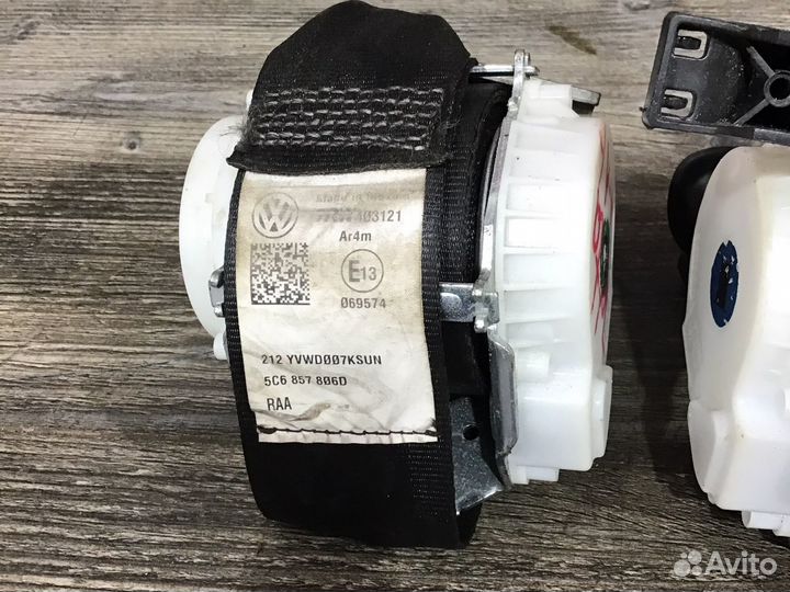 Ремни безопасности задние Volkswagen Jetta 6