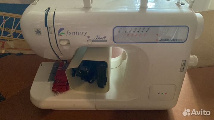 Швейная машина Jaguar 972 fantasy