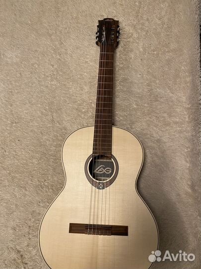 Классическая гитара LAG OC70 Occitania (массив)