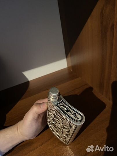 Фляжка серебряная
