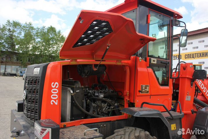 Фронтальный погрузчик Redstar 200S, 2023