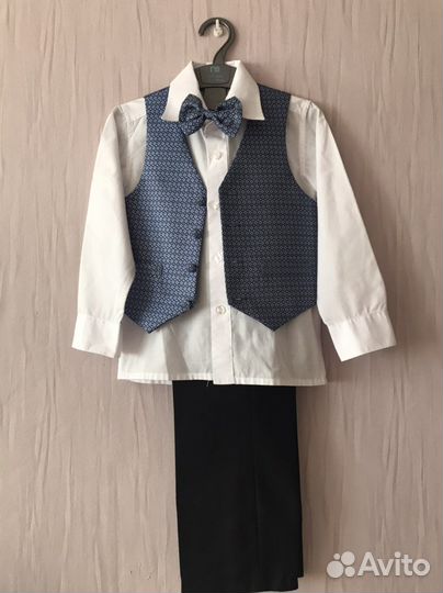 Костюм тройка с бабочкой