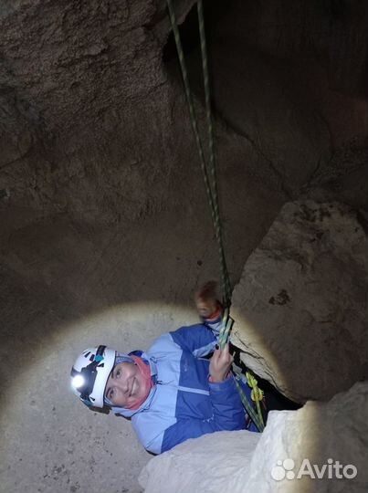 Прохождение Мисхорских гротов на Ай-Петри