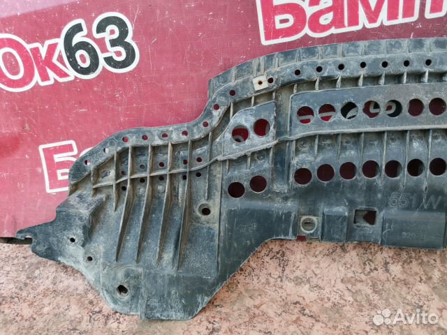 Пыльник бампера передний Toyota Corolla