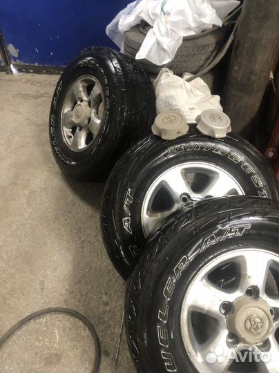 Bridgestone Dueler A/T 275/70 R16