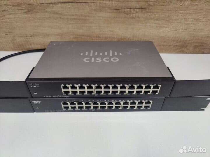 Коммутатор Cisco SF100-24