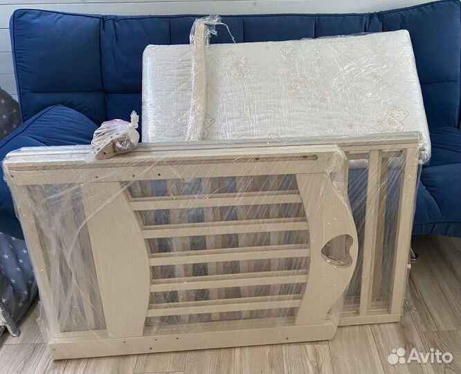 Кроватка комплект (матрас, одеяло, бортики)