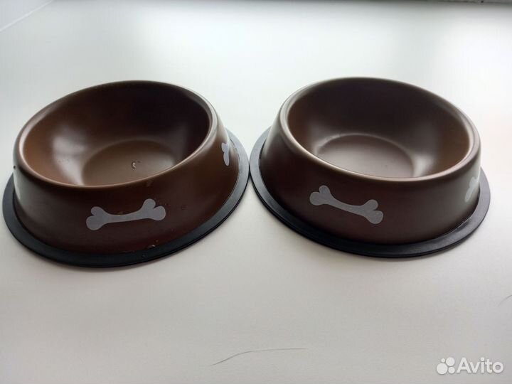 Шлейка и миски для маленькой собаки