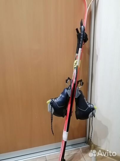 Комплект лыжи рост 130 и ботинки размер 30