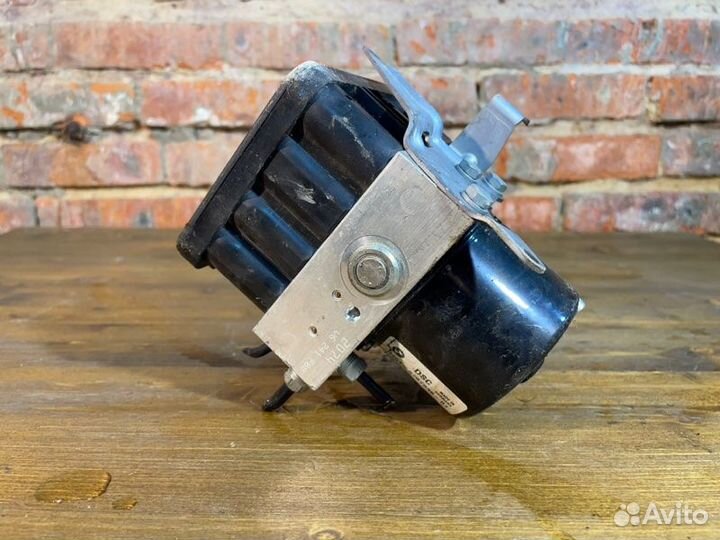 Блок ABS Bmw 3 E90 N46B20 VA2.0 2009 Rest