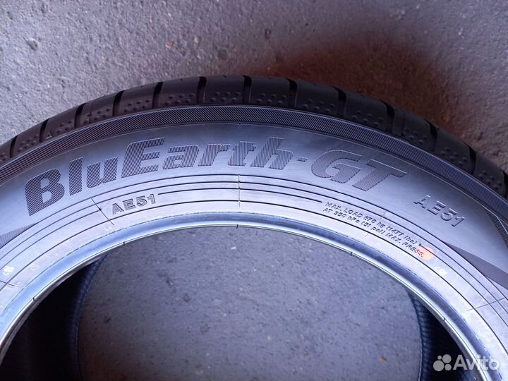 Yokohama BluEarth-GT AE-51 215/55 R17 94W