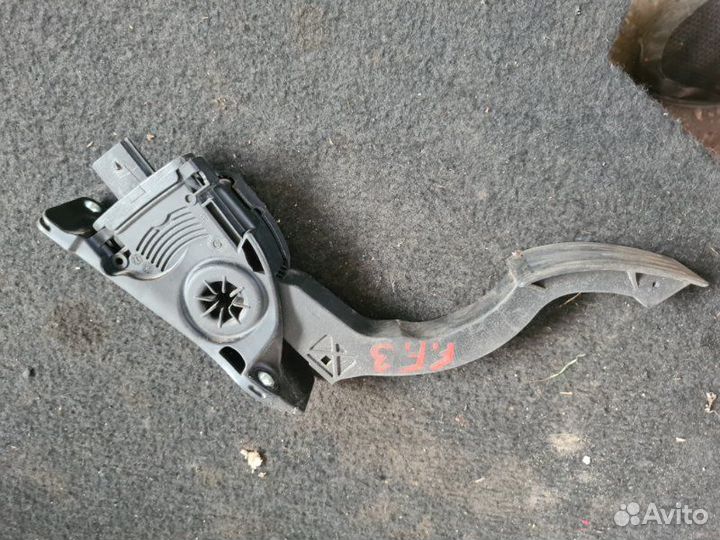 Педаль газа Ford Focus 3 1.6 2013