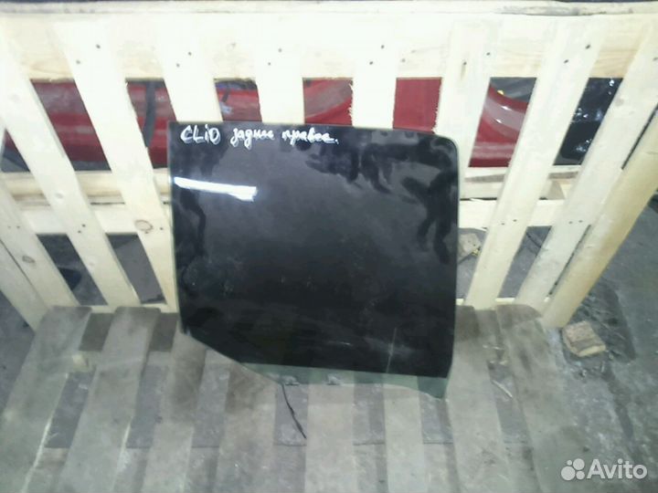 Стекло заднее правое Renault Clio