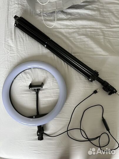 Кольцевая лампа со штативом