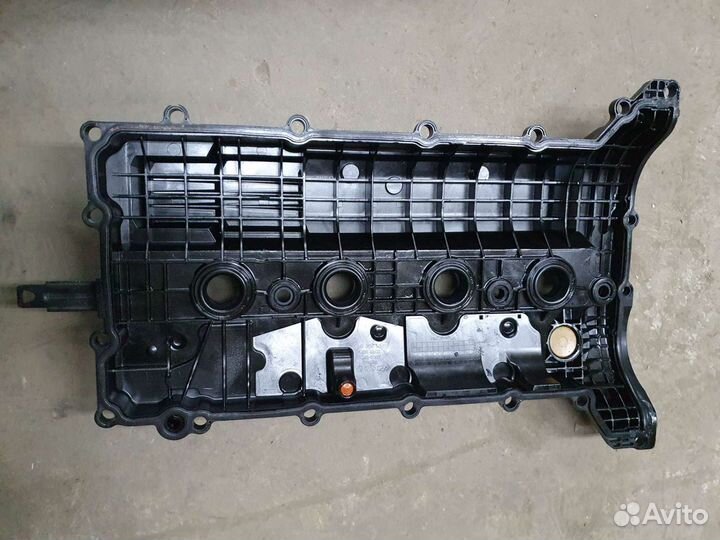 Клапанная крышка двигателя Hyundai Kia