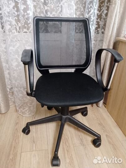 Компьютерное кресло