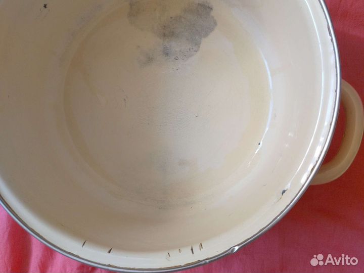 Кастрюля эмалированная бу