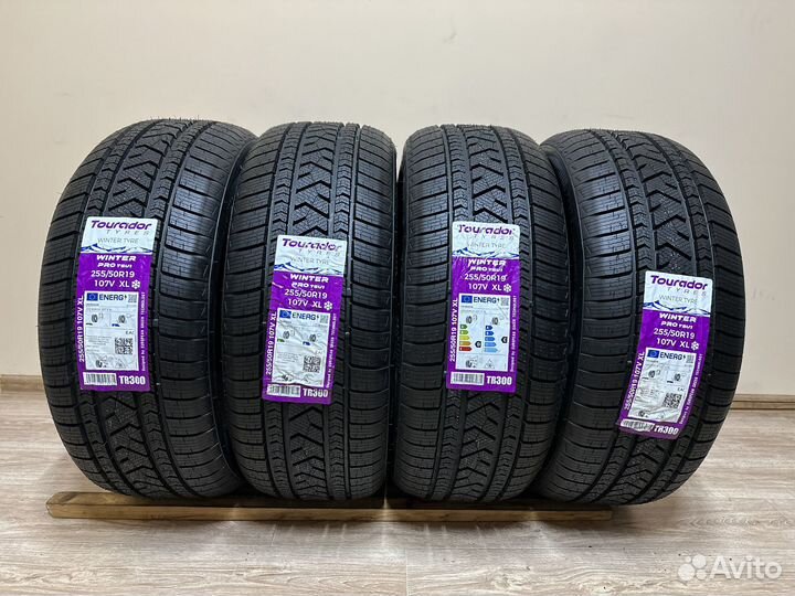 Tourador Winter Pro TSU1 255/50 R19 106W