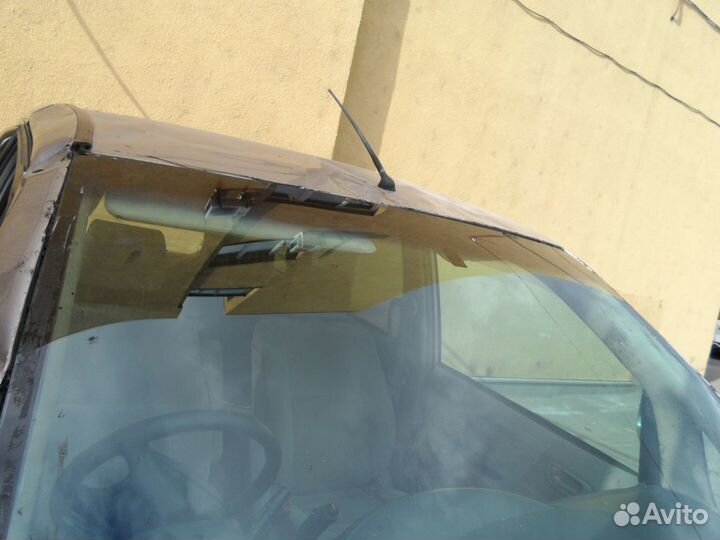 Стекло лобовое новое Toyota Voxy, Noah