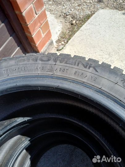 Triangle Snowlink TWT02 2.25/45 R17