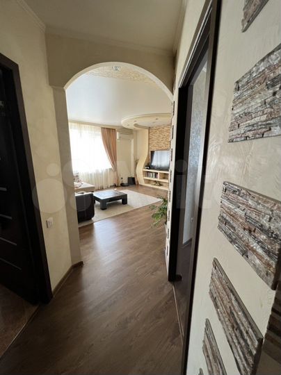 2-к. квартира, 65 м², 9/11 эт.