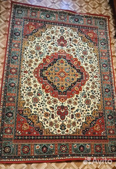 Ковер бу шерстяной