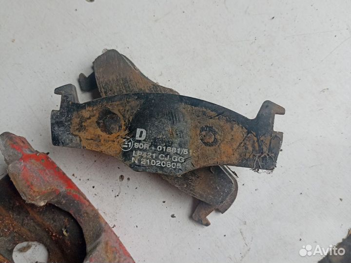 Суппорт тормозной передний volkswagen polo golf 3