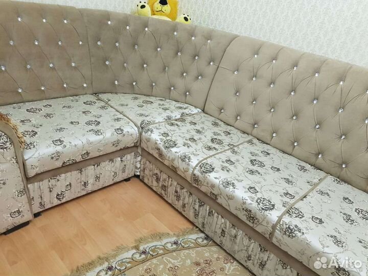 Угловой диван бу