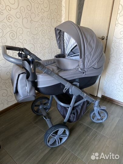 Коляска Roan Bass 2в1