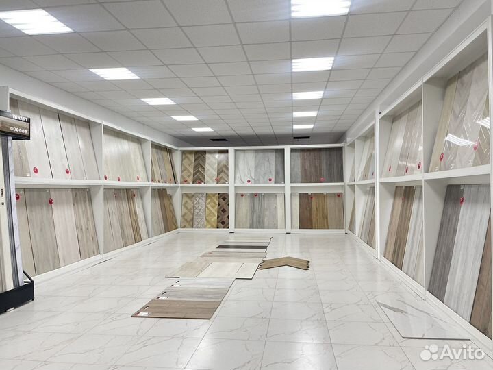 Ламинат,плинтуса