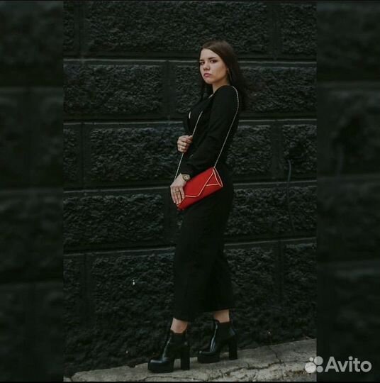 Шикарный классический комбез