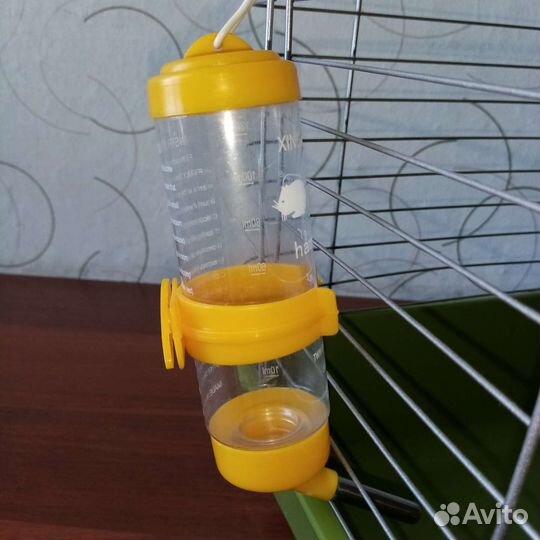 Клетка и поилка для грызунов