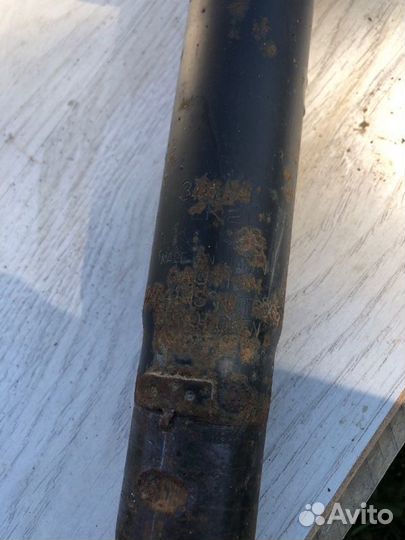 Стойка подвески передняя левая Mitsubishi Galant 7