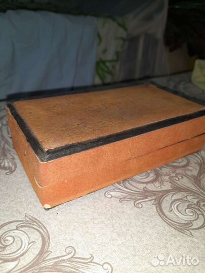 Электроутюг 